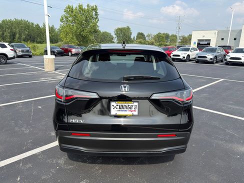 Used 2024 Honda HR-V LX image 5