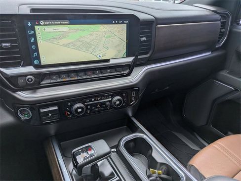 Used 2025 Chevrolet Silverado 1500 High Country w/ High Country Premium Package image 24