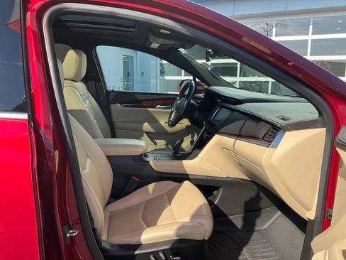 Used 2019 Cadillac XT5 Luxury FWD image 10