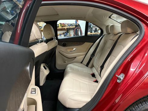 Used 2018 Mercedes-Benz C 300 4MATIC Sedan image 23