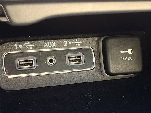 Used 2019 Jeep Grand Cherokee Limited w/ Trailer Tow Group IV image 24