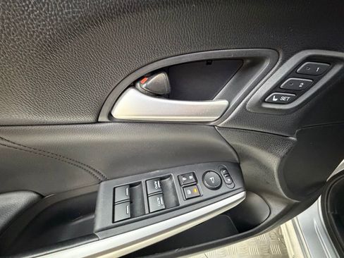 Used 2015 Honda Crosstour EX-L image 25