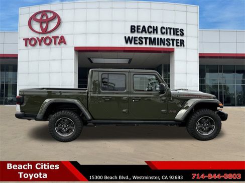 Used 2022 Jeep Gladiator Rubicon w/ LED Lighting Group image 11