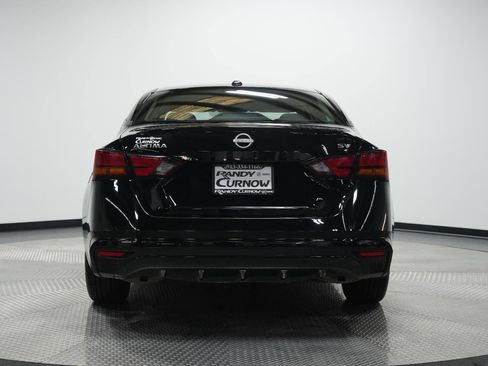 Used 2024 Nissan Altima 2.5 SV image 7