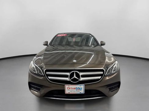 Used 2017 Mercedes-Benz E 300 image 2