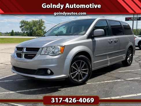 Used 2017 Dodge Grand Caravan SXT w/ Driver Convenience Group FWD image 1