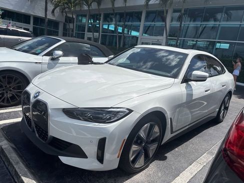 Used 2023 BMW i4 eDrive35 w/ Premium Package RWD image 7