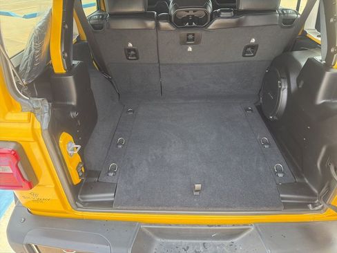 Used 2019 Jeep Wrangler Unlimited Rubicon AWD/4WD image 41