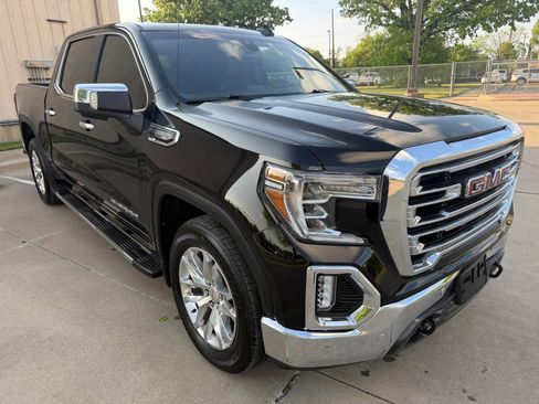 Used 2019 GMC Sierra 1500 SLT image 2