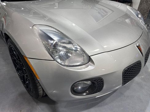 Used 2009 Pontiac Solstice GXP w/ Premium Package RWD image 32