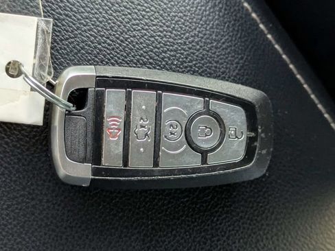 Used 2019 Ford Fusion Titanium FWD image 30