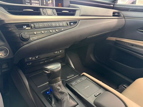 Used 2020 Lexus ES 350 w/ Premium Package image 61