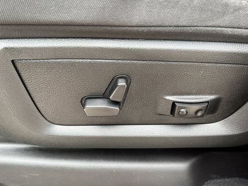 Certified 2026 RAM 2500 Big Horn AWD/4WD image 10