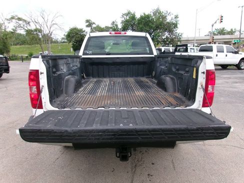 Used 2010 Chevrolet Silverado 2500 W/T AWD/4WD image 4
