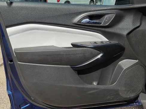 Used 2024 Chevrolet Trax LT image 11