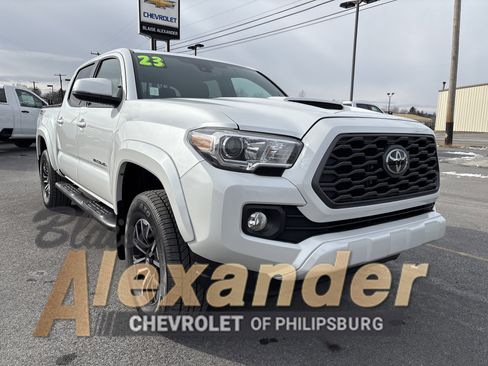 Used 2023 Toyota Tacoma TRD Sport image 1