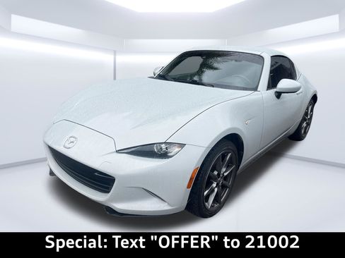 Used 2018 MAZDA MX-5 Miata RF Grand Touring image 3
