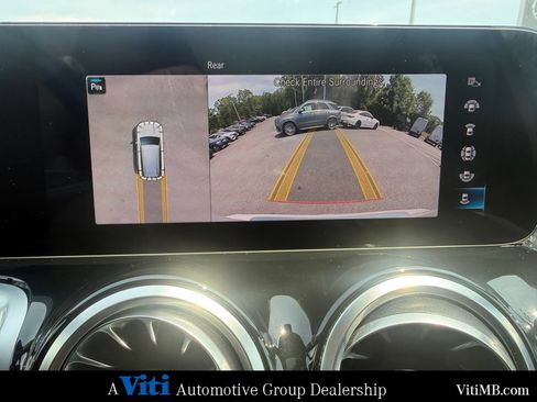Certified 2022 Mercedes-Benz GLB 250 4MATIC image 34