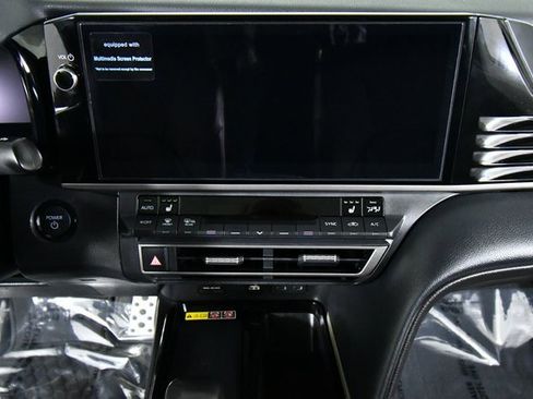 Used 2025 Toyota Camry XSE image 4