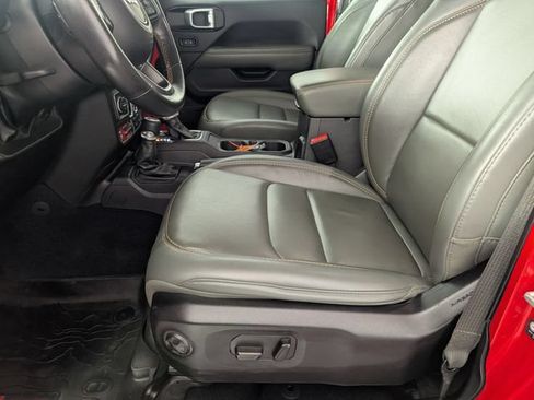 Used 2024 Jeep Gladiator Mojave AWD/4WD image 12