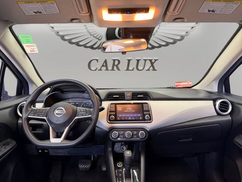 Used 2022 Nissan Versa SV FWD image 11