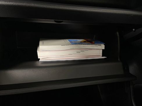 Certified 2025 Toyota RAV4 LE image 24