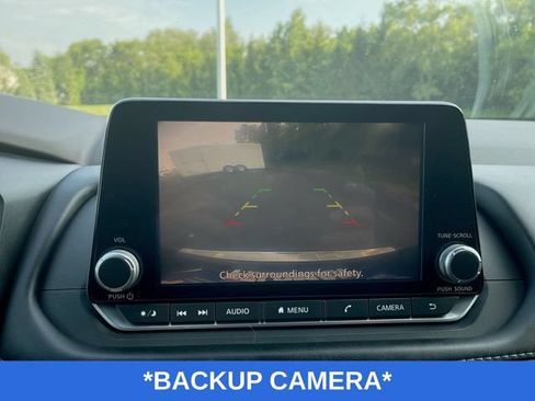 Used 2021 Nissan Rogue S AWD/4WD image 7