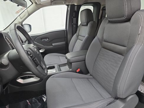 Certified 2023 Nissan Frontier SV w/ SV Convenience Package RWD image 14