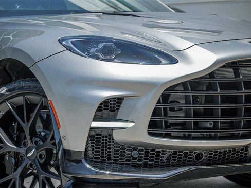 New 2025 Aston Martin DBX 707 image 13