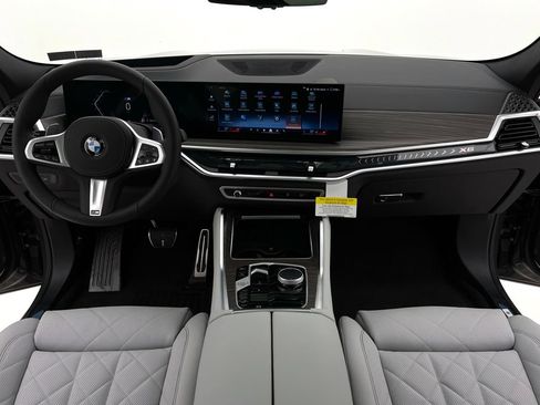 New 2026 BMW X6 xDrive40i w/ Climate Comfort Package image 13