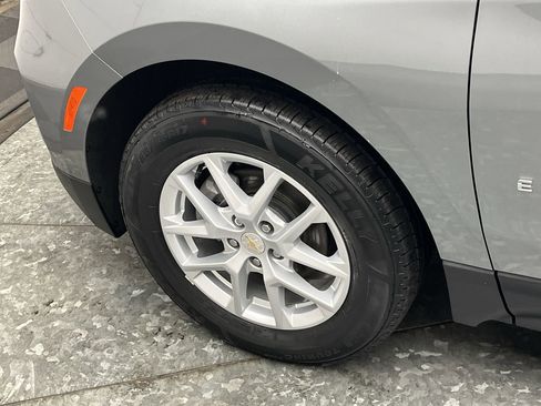Certified 2023 Chevrolet Equinox LT w/ Driver Convenience Package image 32