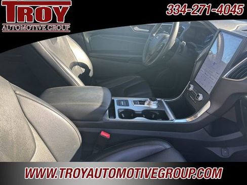 Used 2022 Ford Edge Titanium w/ Equipment Group 301A image 22