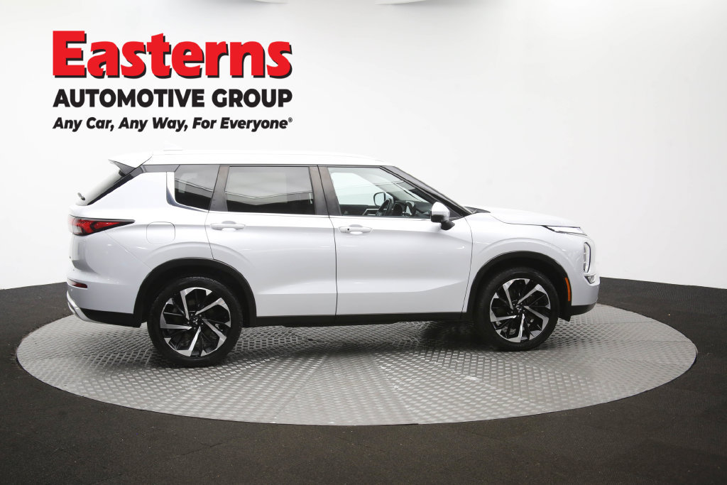Used 2024 Mitsubishi Outlander SE FWD image 42