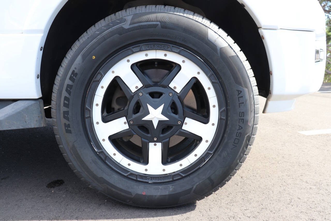 Used 2015 Ford Expedition XLT AWD/4WD image 13