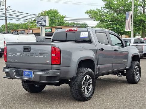 Used 2022 Chevrolet Colorado Z71 AWD/4WD image 6