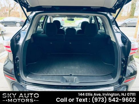 Used 2018 Nissan Murano SV w/ Premium Package image 7