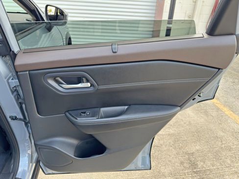 Used 2023 Nissan Rogue SL w/ SL Premium Package FWD image 42