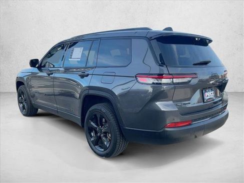 Used 2022 Jeep Grand Cherokee L Limited w/ Luxury Tech Group II image 8