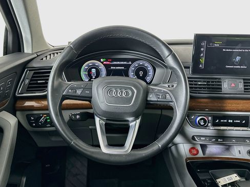 Used 2022 Audi Q5 e Premium AWD/4WD image 17
