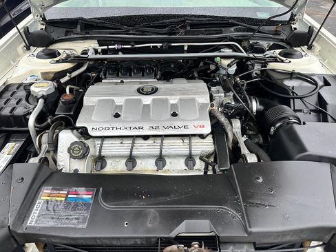 Used 1998 Cadillac De Ville D'Elegance w/ Safety/Security Pkg image 27