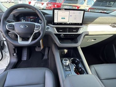 New 2026 Ford Explorer Active w/ Active Comfort Package image 18