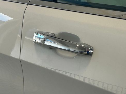 Used 2020 Jeep Grand Cherokee Limited image 21