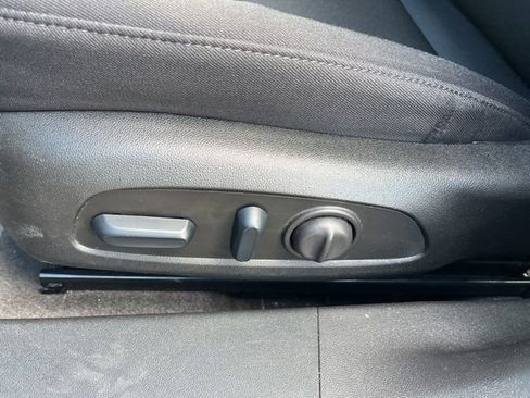 Used 2024 Chevrolet Malibu LT image 13