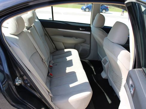 Used 2014 Subaru Legacy 2.5i Premium AWD/4WD image 15