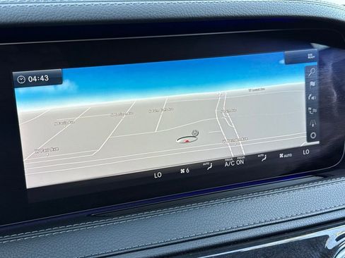 Used 2018 Mercedes-Benz S 560 Sedan image 6