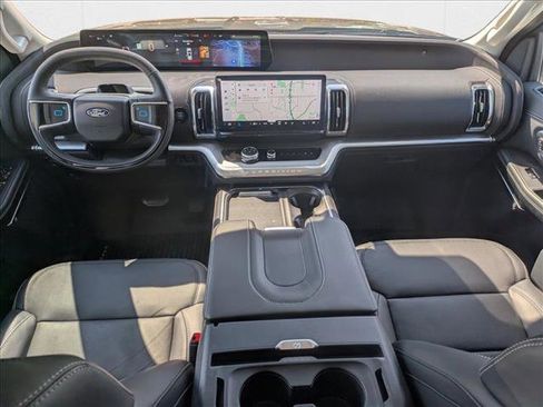 New 2025 Ford Expedition Platinum w/ Driver's Package image 14