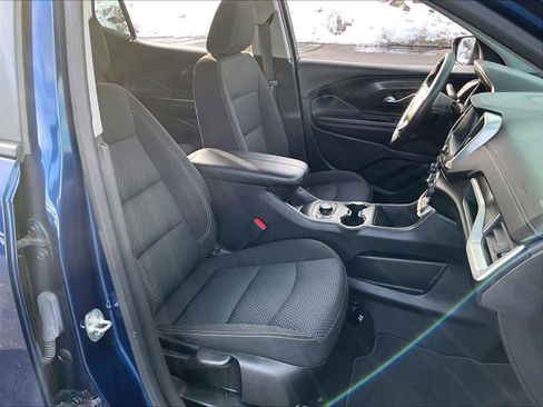 Used 2022 GMC Terrain SLE w/ Driver Convenience Package image 11