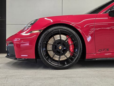 Used 2025 Porsche 911 Carrera GTS image 9