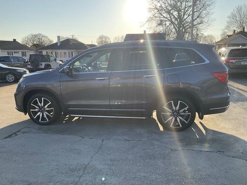 Used 2019 Honda Pilot Touring image 5