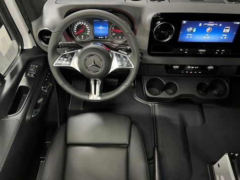 Used 2026 Mercedes-Benz Sprinter 2500 image 37